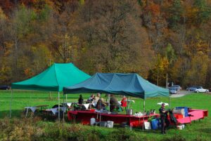 Fliegenfischertreffen am Fischwasser bei Haag