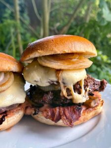 Reh-Burger vom Grill