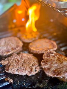 Reh-Burger vom Grill